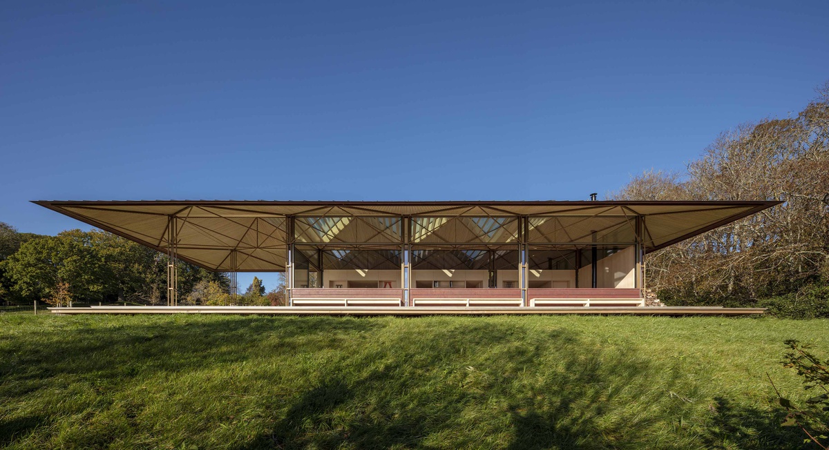 Saltmarsh House wins RIBA National Award